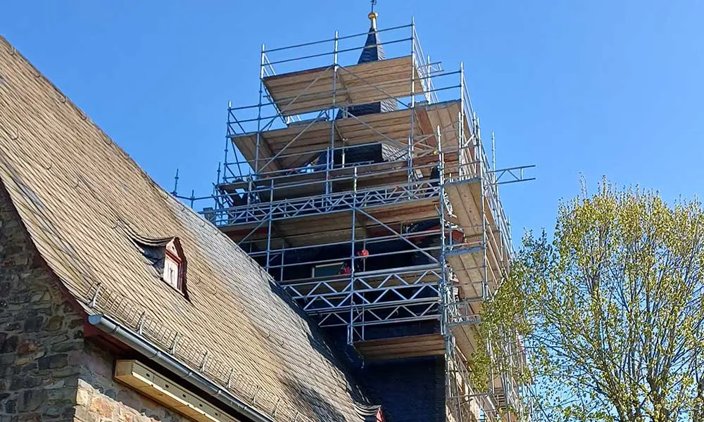 Einger&uuml;steter Turm