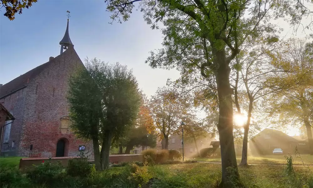 August: Reformierte Kirche Visquard (Niedersachsen)