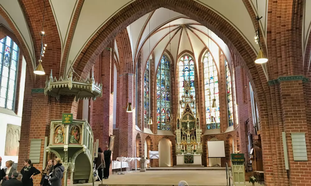 2018 wurde mit der Innensanierung begonnen, der Hohe Chor wurde renoviert...
