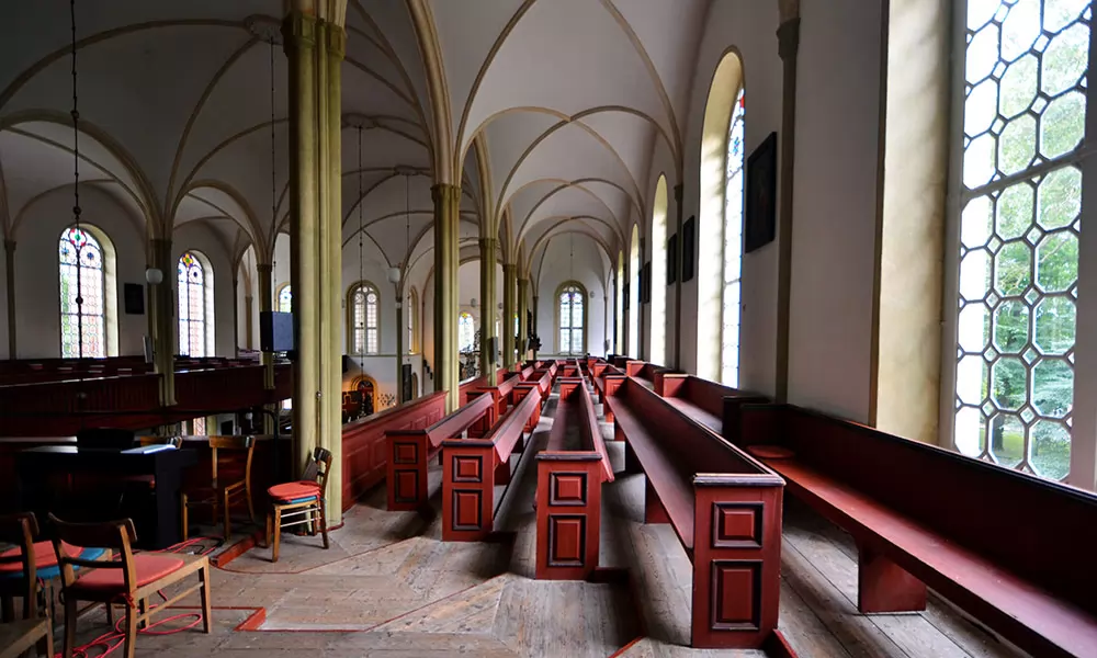 2. Platz: Blick von der Empore der St. Magnuskirche im niedersächsischen Esens
