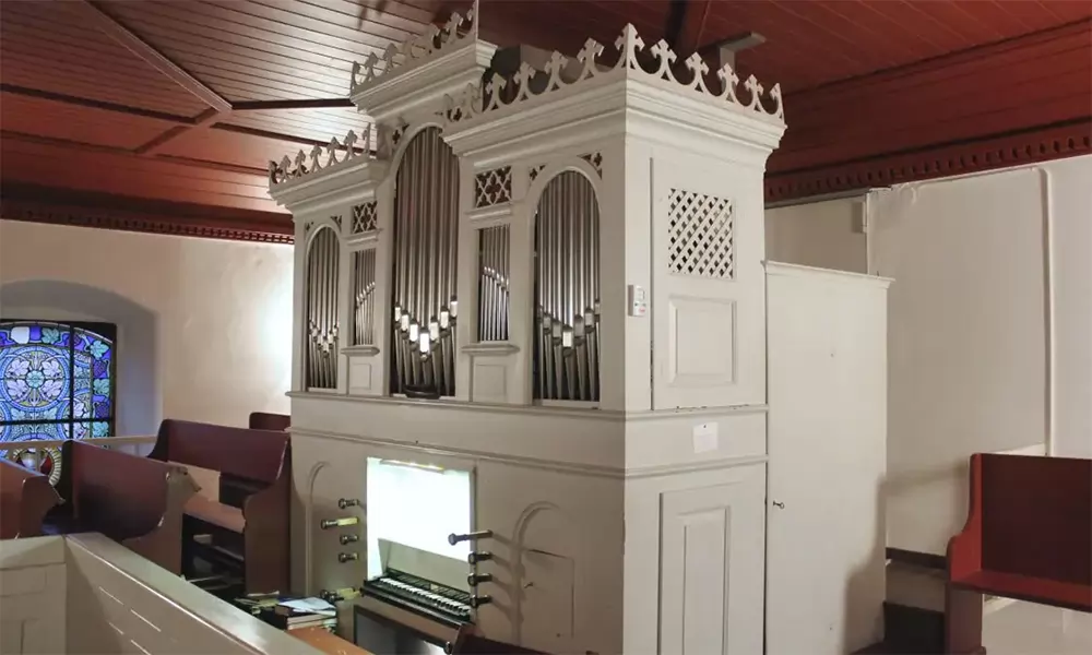 Die Furtwängler-Orgel von 1857 in der Marienkirche Marienhagen (Niedersachsen).