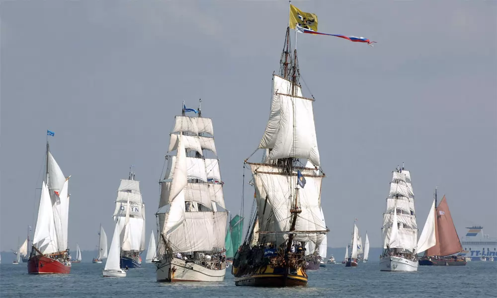 Vorschau auf Rostock 2019: Segler wÃ¤hrend der Hanse Sail