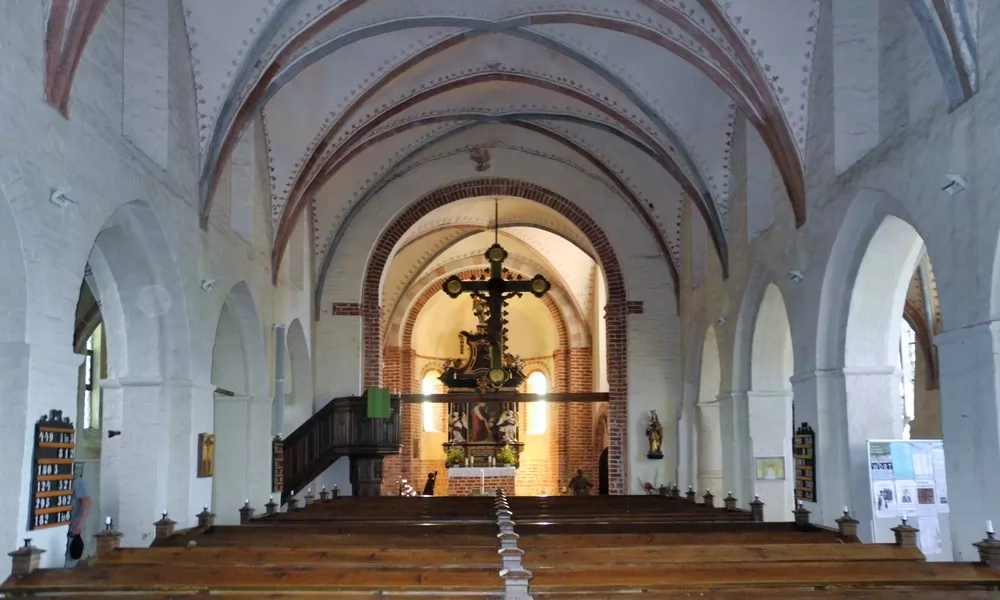 1. Platz: Dorfkirche Altenkirchen (Mecklenburg-Vorpommern)
