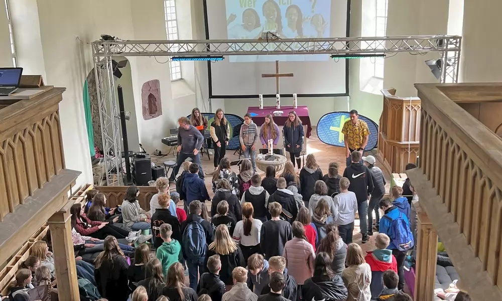Jugendgottesdienst in GroÃŸpaschleben im Rahmen des Konfirmandentags der Ev. Landeskirche Anhalts Ende April 2022
