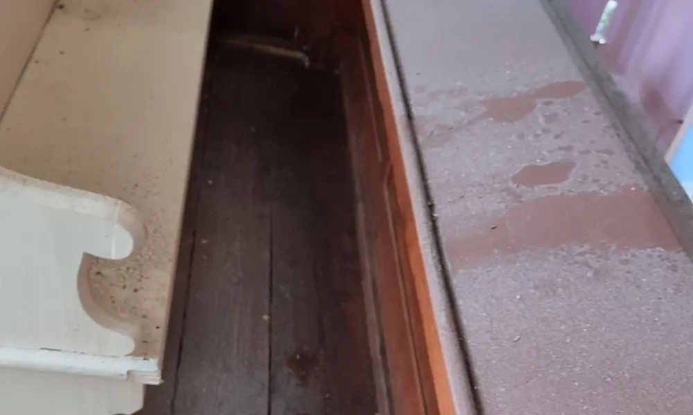 Staub und Dreck im Inneren der Kirche - erst vor einer Woche war alles auf Hochglanz gebracht worden