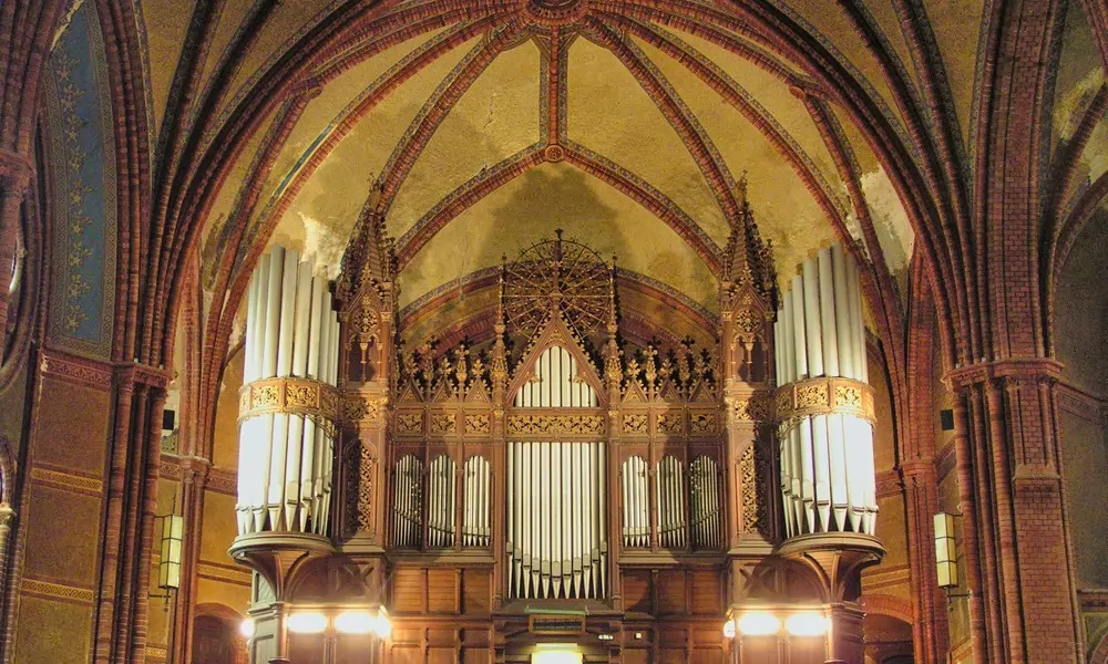 1. Platz: Sauer-Orgel in der Lutherkirche Apolda (Thüringen)