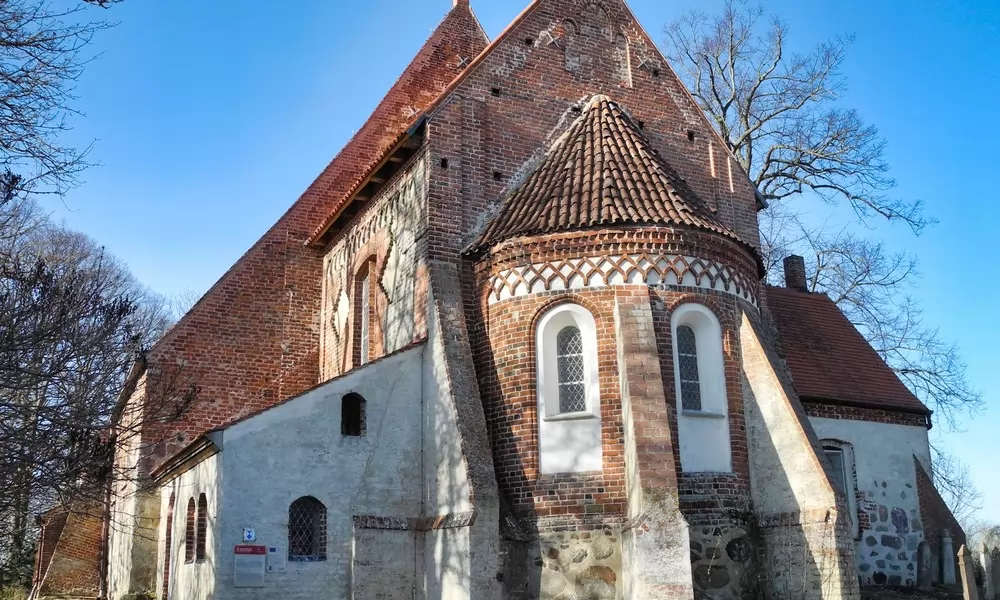 1. Platz: Dorfkirche Altenkirchen (Mecklenburg-Vorpommern)