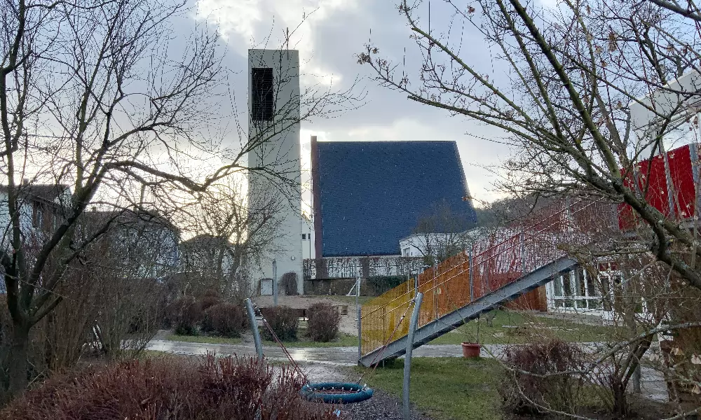 Umbau zur Kinder- und Familienkirche und Kindertagesstätte Friedenskirche in Bad Wildungen (Hessen)