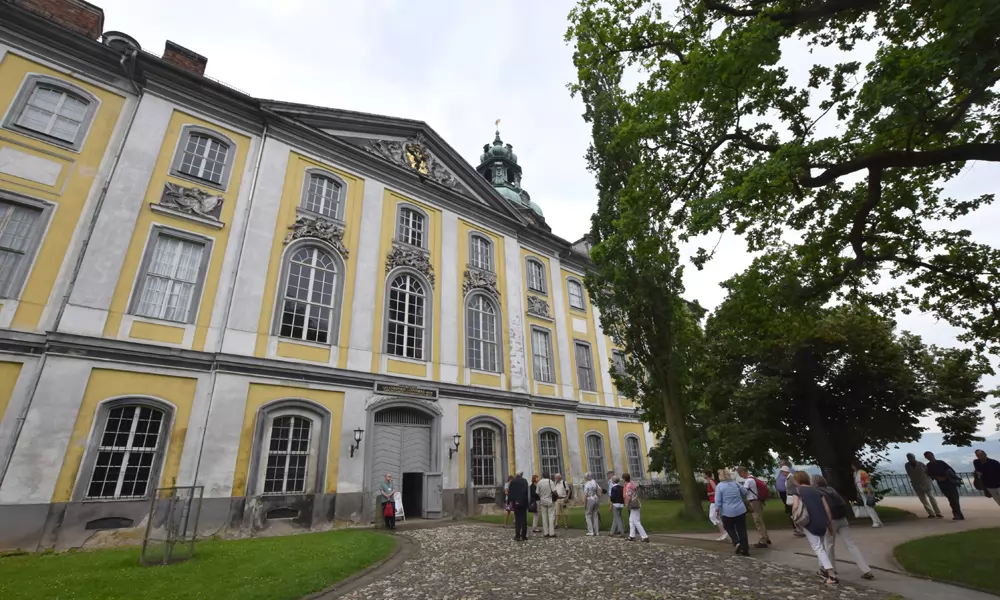Schloss Heidecksburg ist das Wahrzeichen von Rudolstadt
