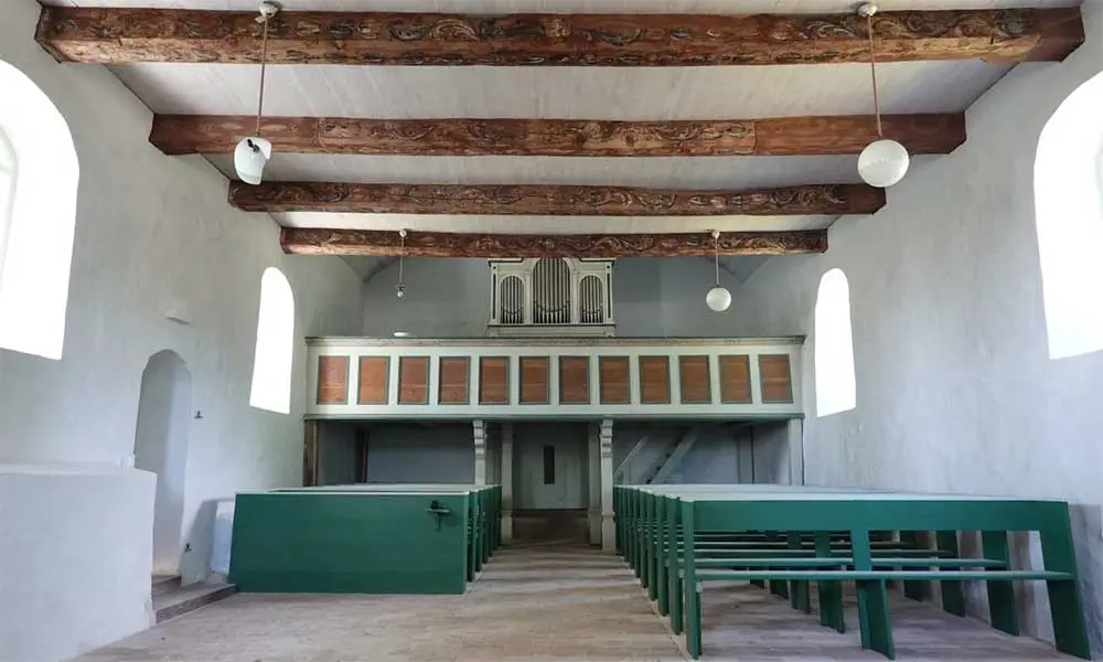Nach der Sanierung: Kirchenschiff (Blick nach Westen)