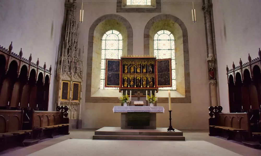 Blick in den hohen Chor der Klosterkirche