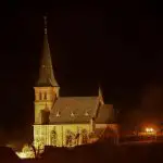 Rieder, Helge Klaus | Saarburg_Evangelische_Kirche_Nachts_H1e