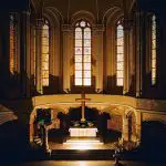Scheibel, Michael | Zionskirche Berlin, von einer einzigen Kerze beleuchtet