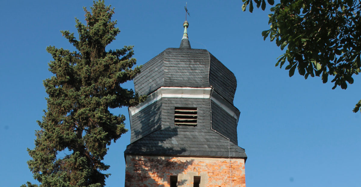 Dorfkirche Frauenhorst (Brandenburg), 2017 und 2010 von der KiBa gefördert