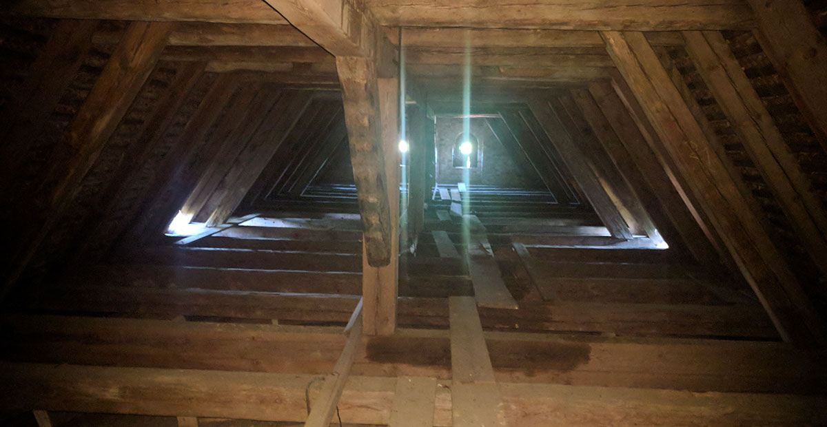 Dachgebälk in der Hoffnungskirche Groß Leine (Brandenburg)