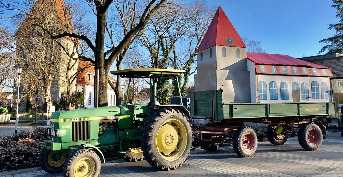 St. Jakobi Hannover-Kirchrode mit dem Trecker unterwegs