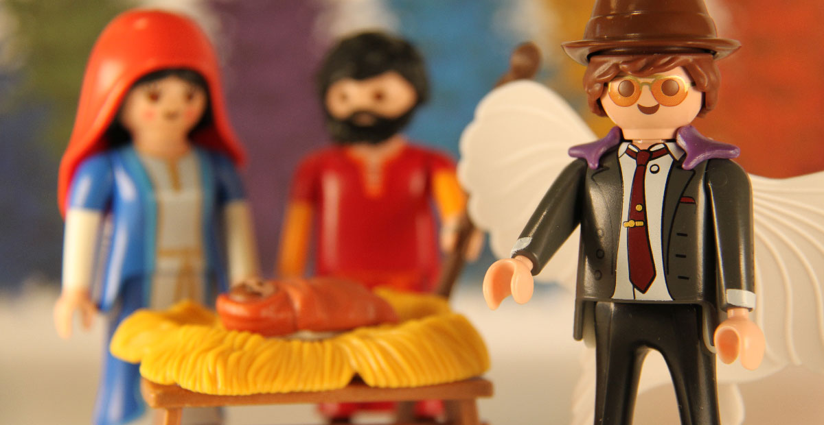 „Inspektor Gabriel“, der investigative Playmobilengel untersucht Weihnachtsfilme - die Ergebnisse gibt's im Adventskalender