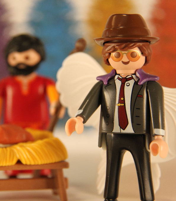 „Inspektor Gabriel“, der investigative Playmobilengel untersucht Weihnachtsfilme - die Ergebnisse gibt's im Adventskalender