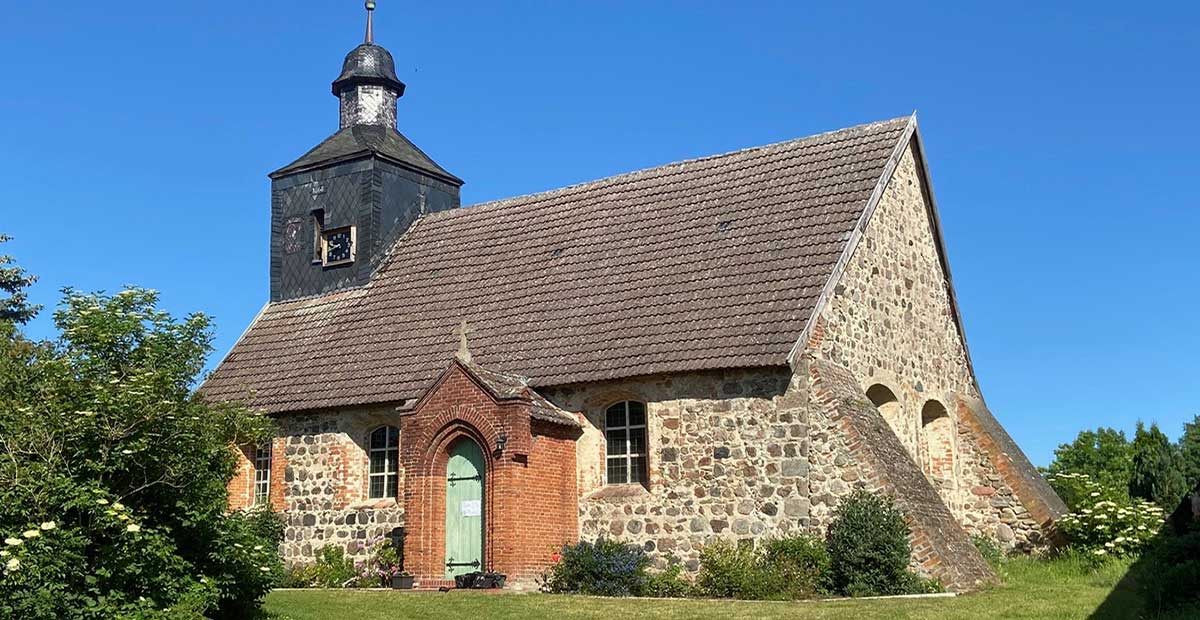 Dorfkirche Granzow (Brandenburg) - 2023 von der KiBa gefördert