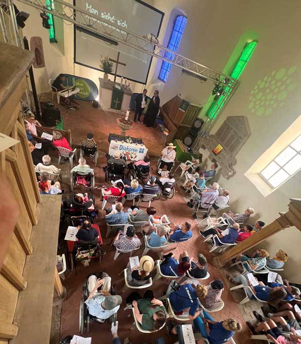 Gottesdienst in der Dorfkirche Großpaschleben (Sachsen-Anhalt)