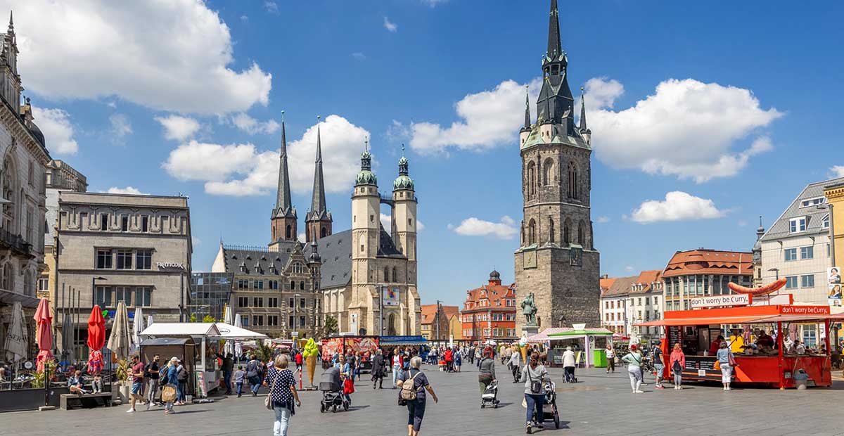 Fünf Türme: Marktplatz Halle (Saale)