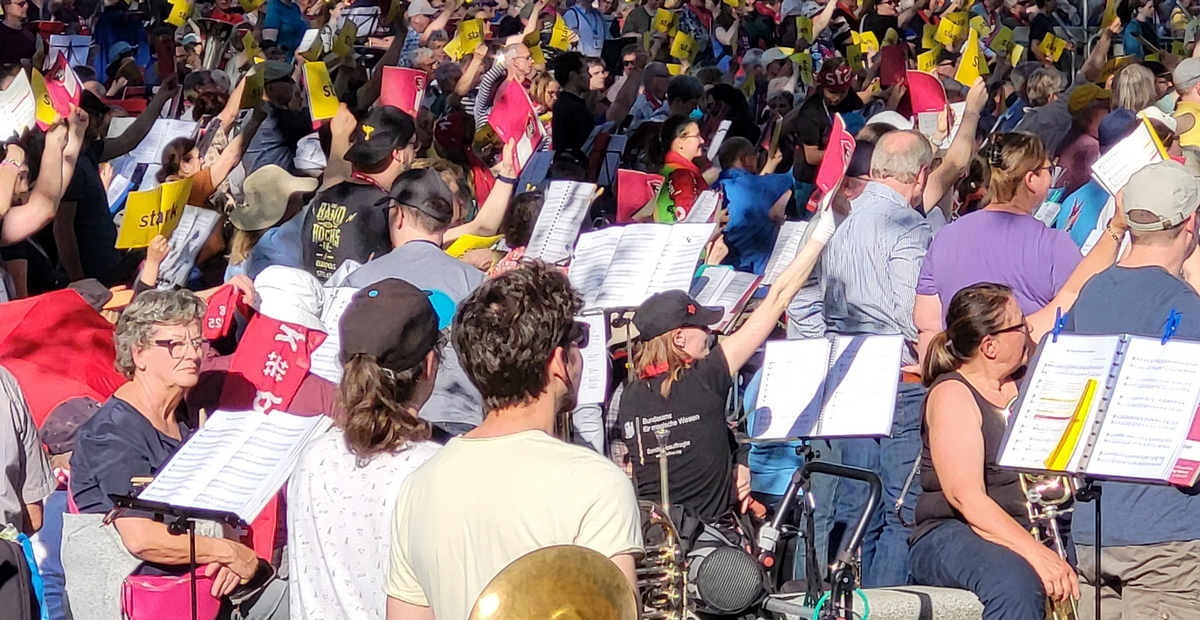 Eröffnungsgottesdienst auf dem Platz der Menschenrechte in Hannover