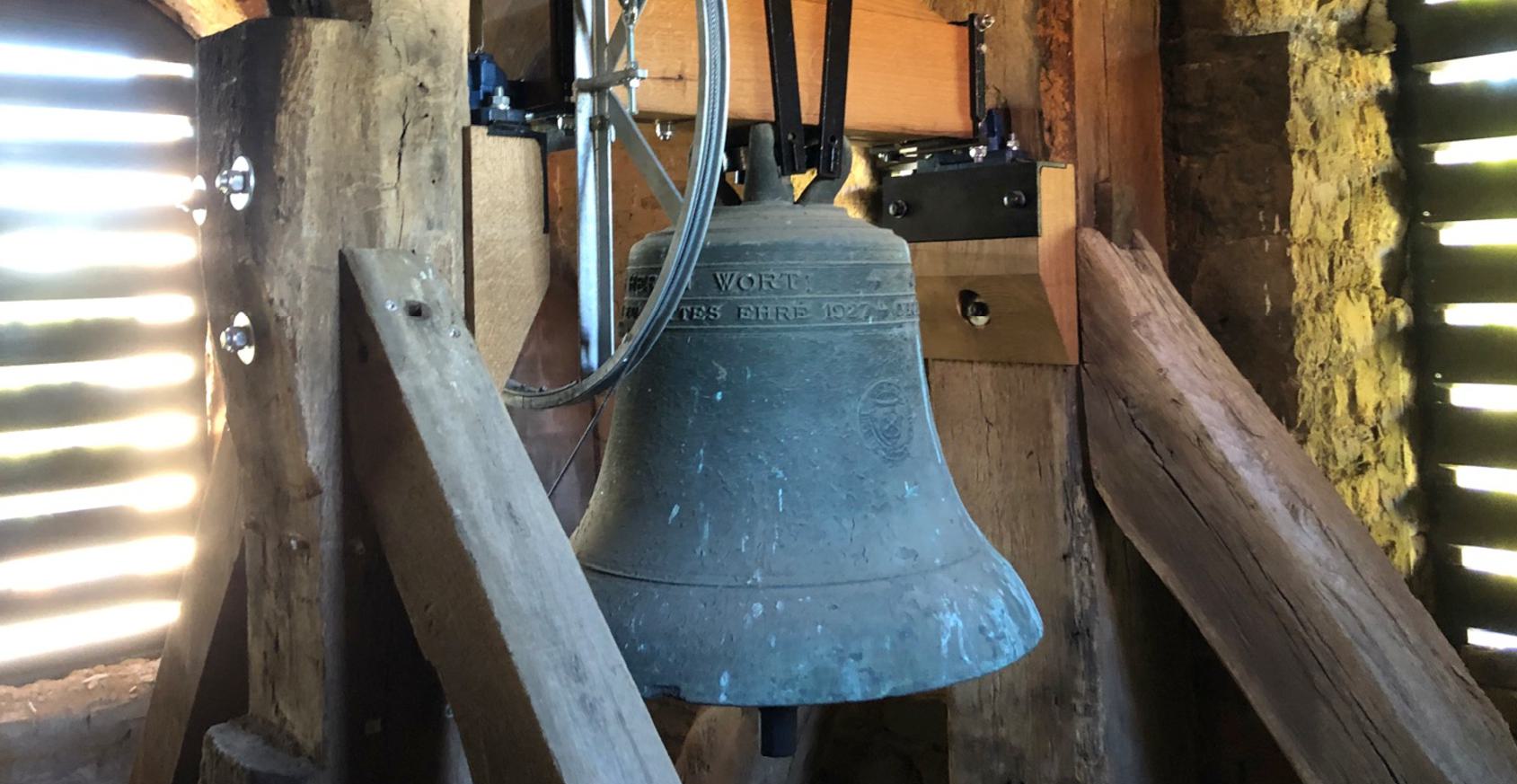 Glocken im Turm der Gnadenkirche Giersleben (Sachsen-Anhalt)