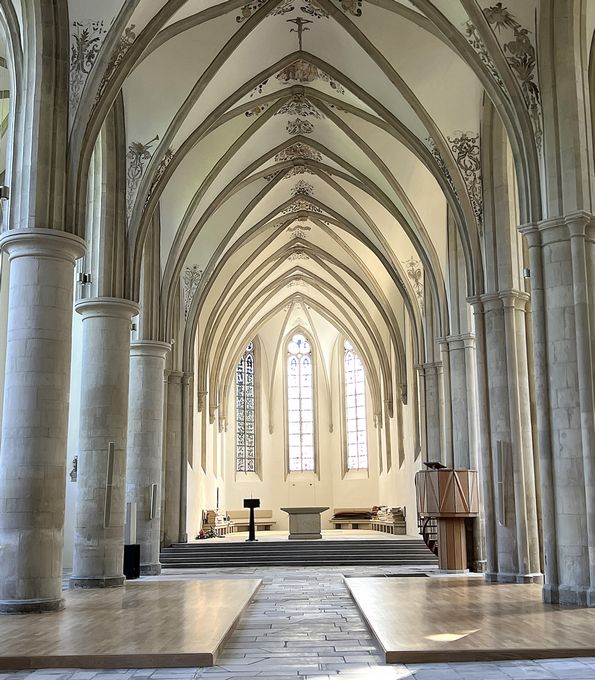 Sanierter Innenraum der Apostelkirche Münster (Nordrhein-Westfalen)